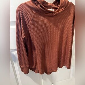 Work shop hooded top